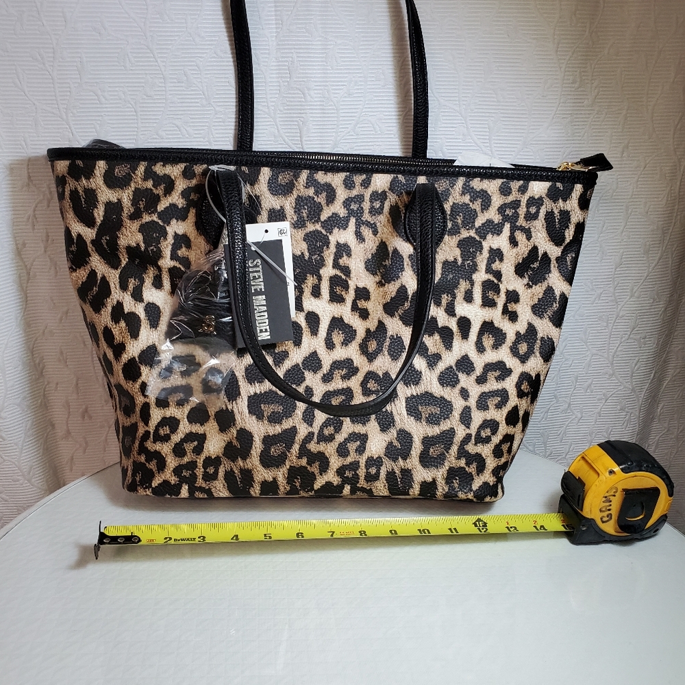 Steve Madden Tote !!